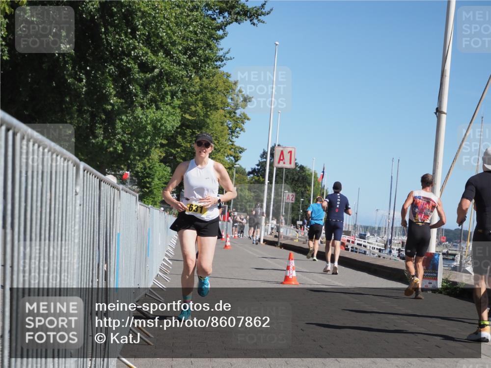 17.08.2025 - KN Förde Triathlon 2025 KatJ http://msf.ph/oto/8607862 17.08.2025 12:01:23 Laufen 631 meine-sportfotos.de