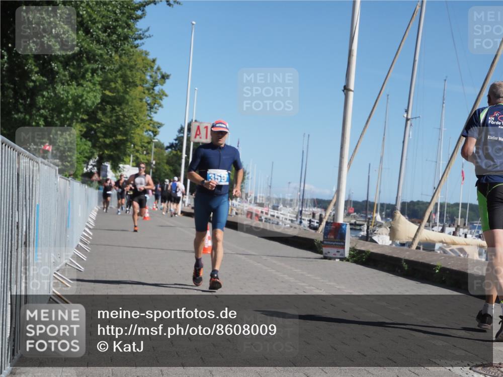 17.08.2025 - KN Förde Triathlon 2025 KatJ http://msf.ph/oto/8608009 17.08.2025 12:01:38 Laufen 343, 359 meine-sportfotos.de