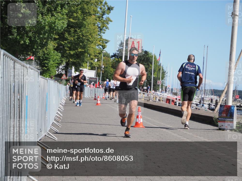 17.08.2025 - KN Förde Triathlon 2025 KatJ http://msf.ph/oto/8608053 17.08.2025 12:01:42 Laufen 343, 359 meine-sportfotos.de