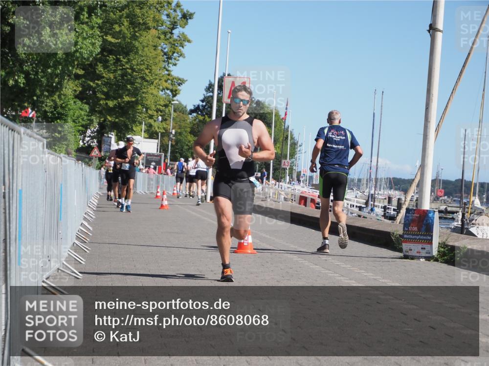 17.08.2025 - KN Förde Triathlon 2025 KatJ http://msf.ph/oto/8608068 17.08.2025 12:01:42 Laufen 343, 359 meine-sportfotos.de