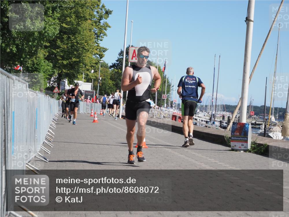 17.08.2025 - KN Förde Triathlon 2025 KatJ http://msf.ph/oto/8608072 17.08.2025 12:01:43 Laufen 343, 359 meine-sportfotos.de