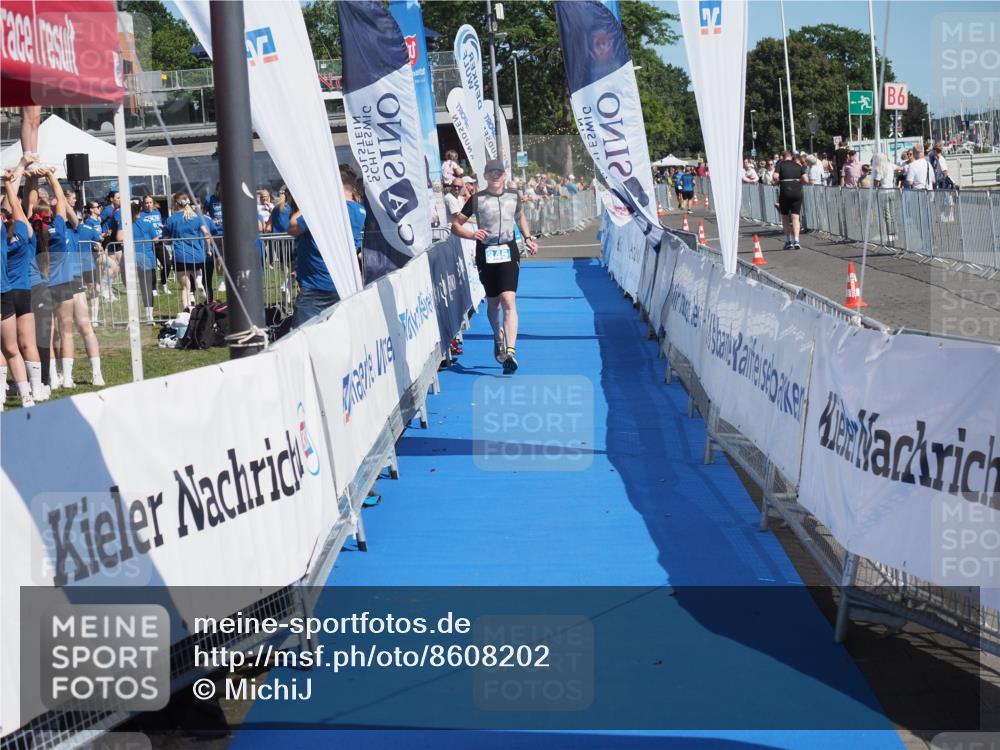17.08.2025 - KN Förde Triathlon 2025 MichiJ http://msf.ph/oto/8608202 17.08.2025 12:26:53 Laufen 345 meine-sportfotos.de