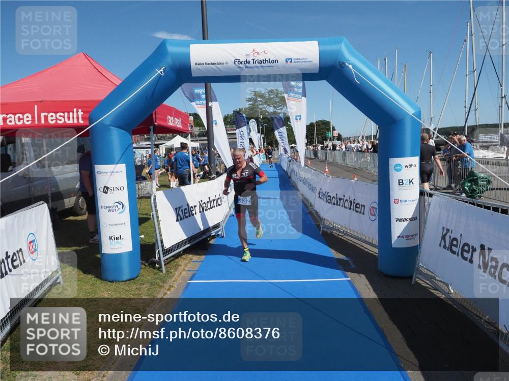 17.08.2025 - KN Förde Triathlon 2025 MichiJ http://msf.ph/oto/8608376 17.08.2025 12:29:54 Laufen 332, 634 meine-sportfotos.de