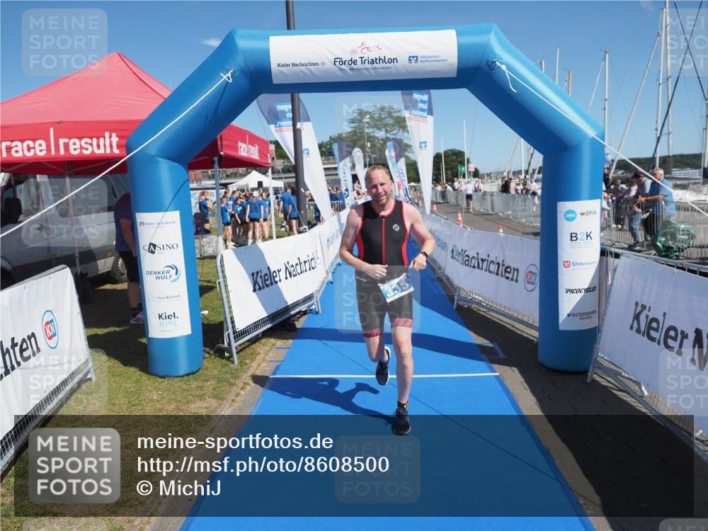 17.08.2025 - KN Förde Triathlon 2025 MichiJ http://msf.ph/oto/8608500 17.08.2025 12:27:15 Laufen 335 meine-sportfotos.de