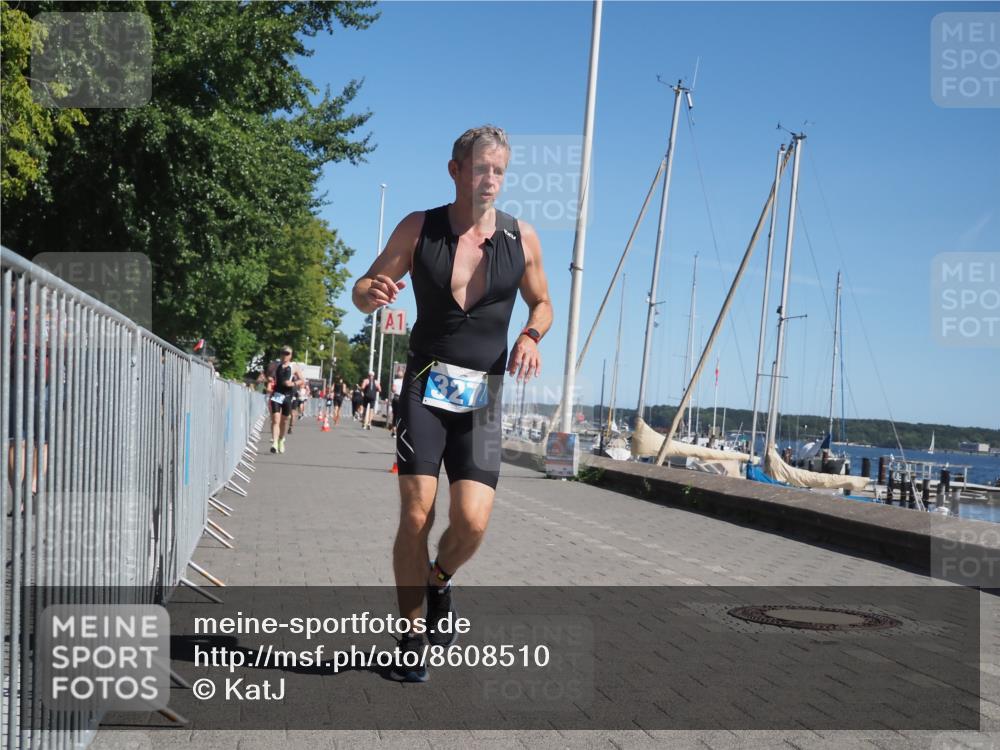 17.08.2025 - KN Förde Triathlon 2025 KatJ http://msf.ph/oto/8608510 17.08.2025 12:02:23 Laufen 312, 327 meine-sportfotos.de