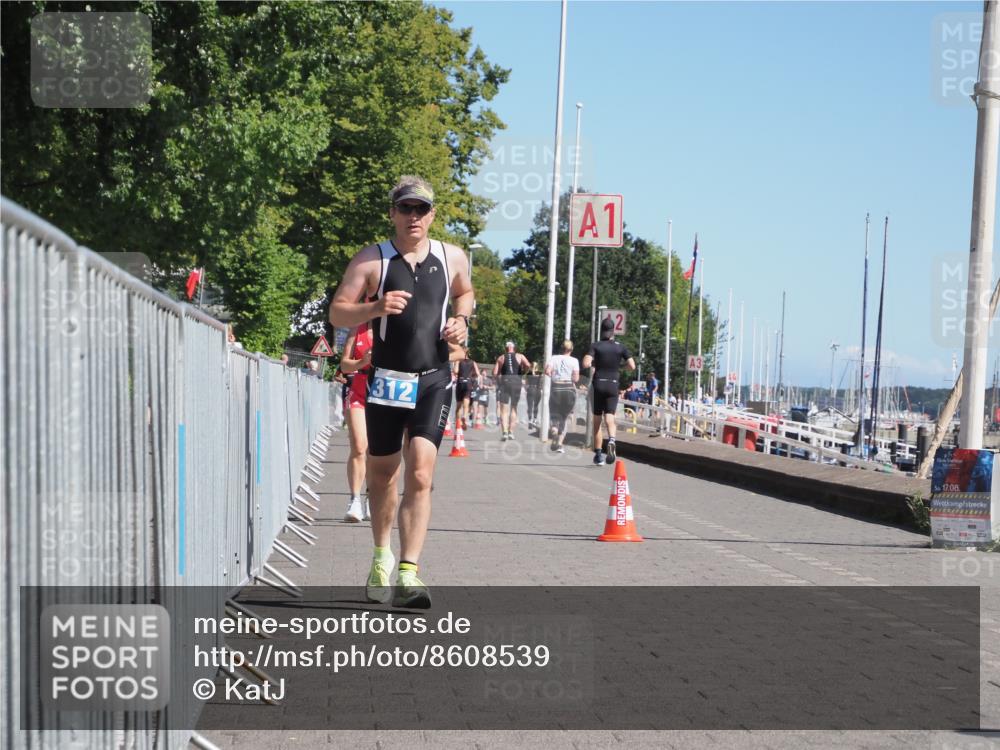 17.08.2025 - KN Förde Triathlon 2025 KatJ http://msf.ph/oto/8608539 17.08.2025 12:02:27 Laufen 312, 606, 628 meine-sportfotos.de
