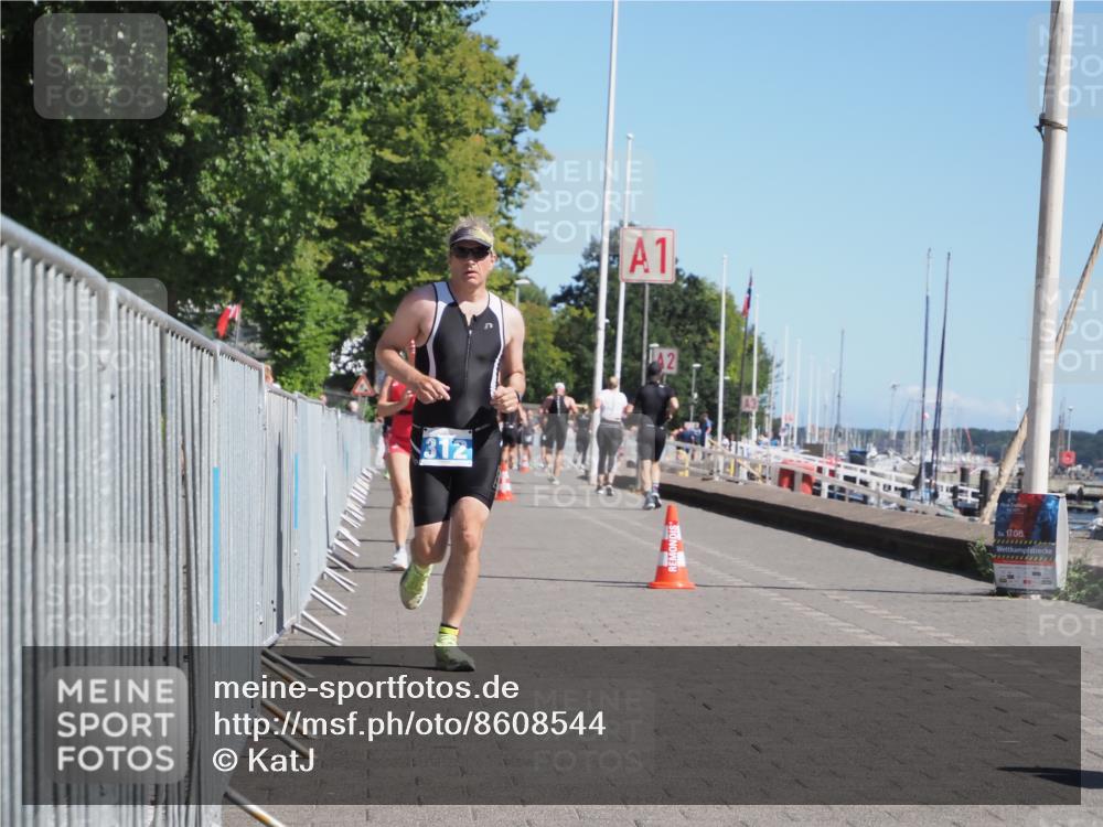 17.08.2025 - KN Förde Triathlon 2025 KatJ http://msf.ph/oto/8608544 17.08.2025 12:02:27 Laufen 312, 606, 628 meine-sportfotos.de
