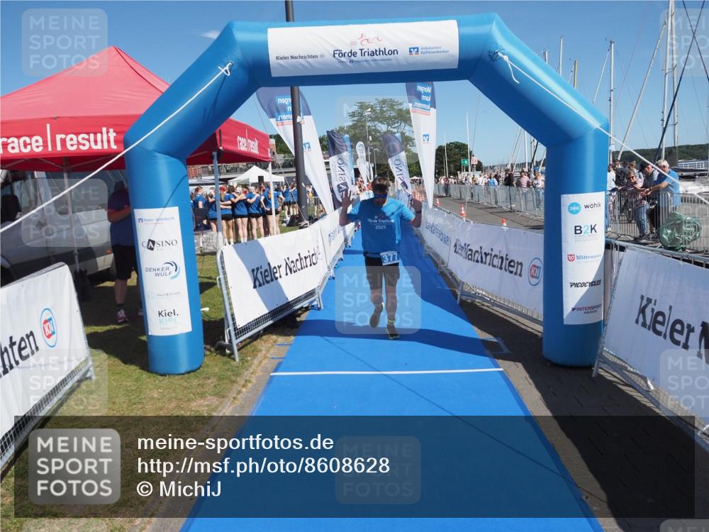 17.08.2025 - KN Förde Triathlon 2025 MichiJ http://msf.ph/oto/8608628 17.08.2025 12:27:26 Laufen 377 meine-sportfotos.de