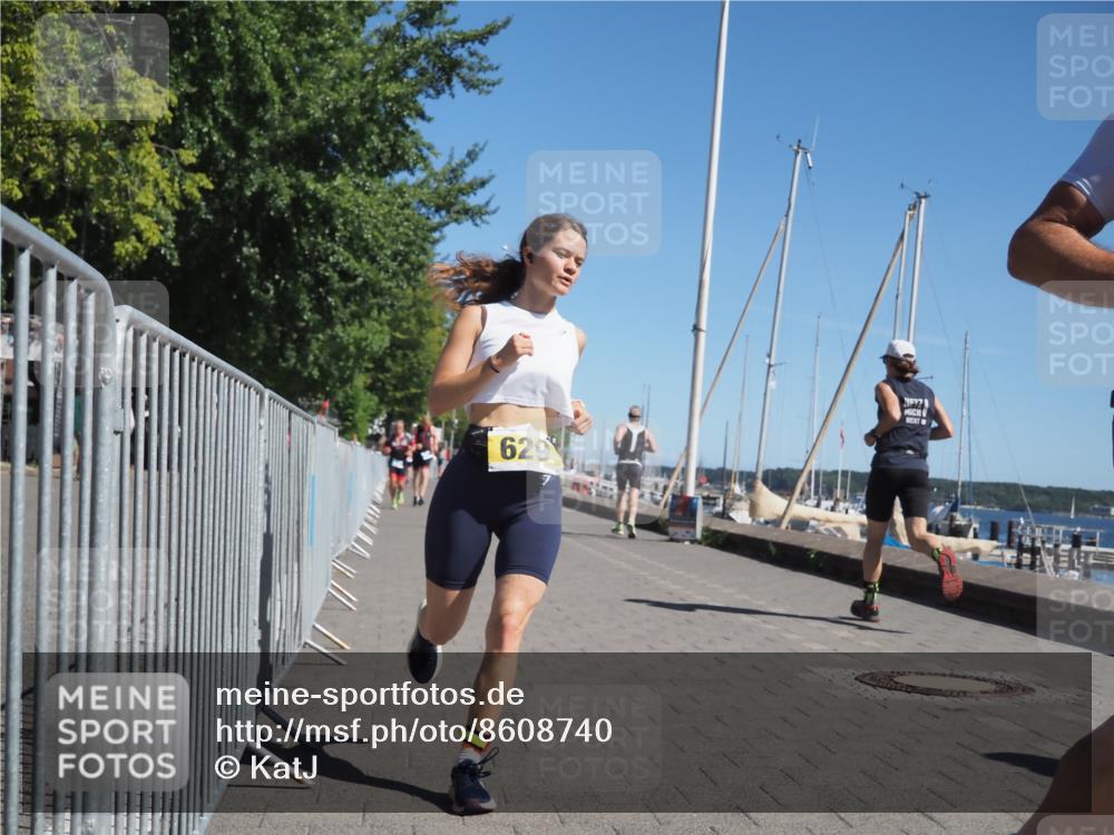 17.08.2025 - KN Förde Triathlon 2025 KatJ http://msf.ph/oto/8608740 17.08.2025 12:02:39 Laufen 323, 332, 335, 629 meine-sportfotos.de