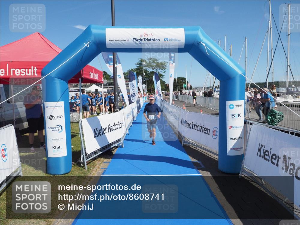 17.08.2025 - KN Förde Triathlon 2025 MichiJ http://msf.ph/oto/8608741 17.08.2025 12:27:59 Laufen 359 meine-sportfotos.de
