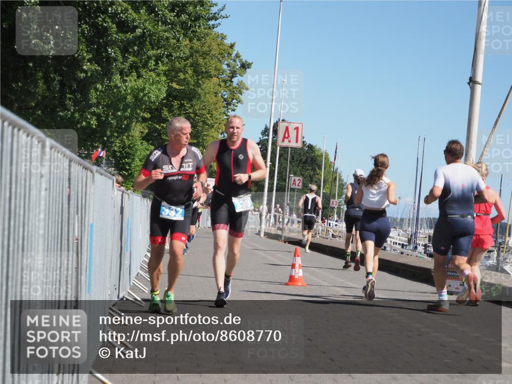 17.08.2025 - KN Förde Triathlon 2025 KatJ http://msf.ph/oto/8608770 17.08.2025 12:02:45 Laufen 303, 332, 335 meine-sportfotos.de
