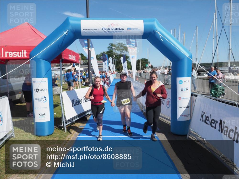 17.08.2025 - KN Förde Triathlon 2025 MichiJ http://msf.ph/oto/8608885 17.08.2025 12:30:43 Laufen 614 meine-sportfotos.de