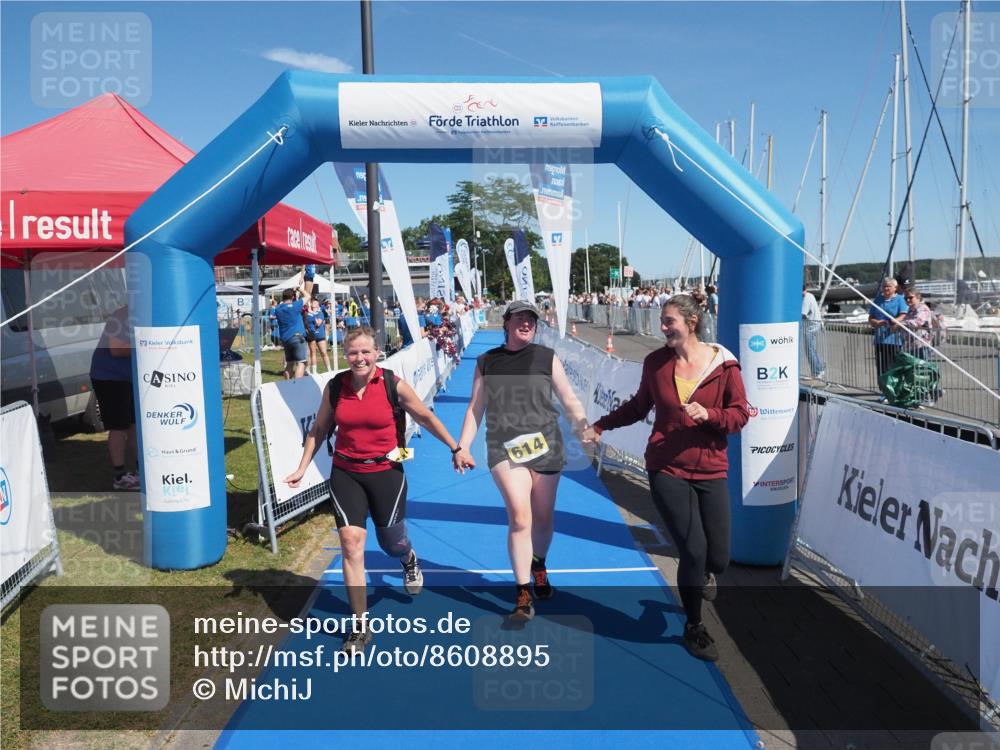 17.08.2025 - KN Förde Triathlon 2025 MichiJ http://msf.ph/oto/8608895 17.08.2025 12:30:43 Laufen 614 meine-sportfotos.de
