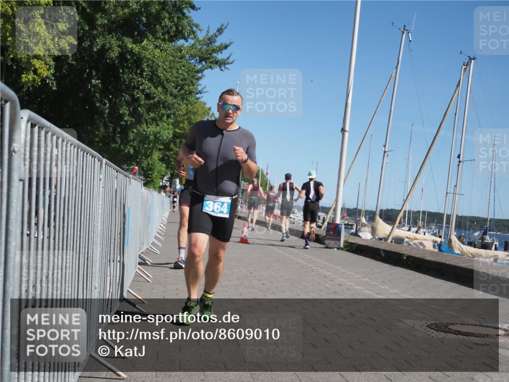 17.08.2025 - KN Förde Triathlon 2025 KatJ http://msf.ph/oto/8609010 17.08.2025 12:03:01 Laufen 310, 364 meine-sportfotos.de