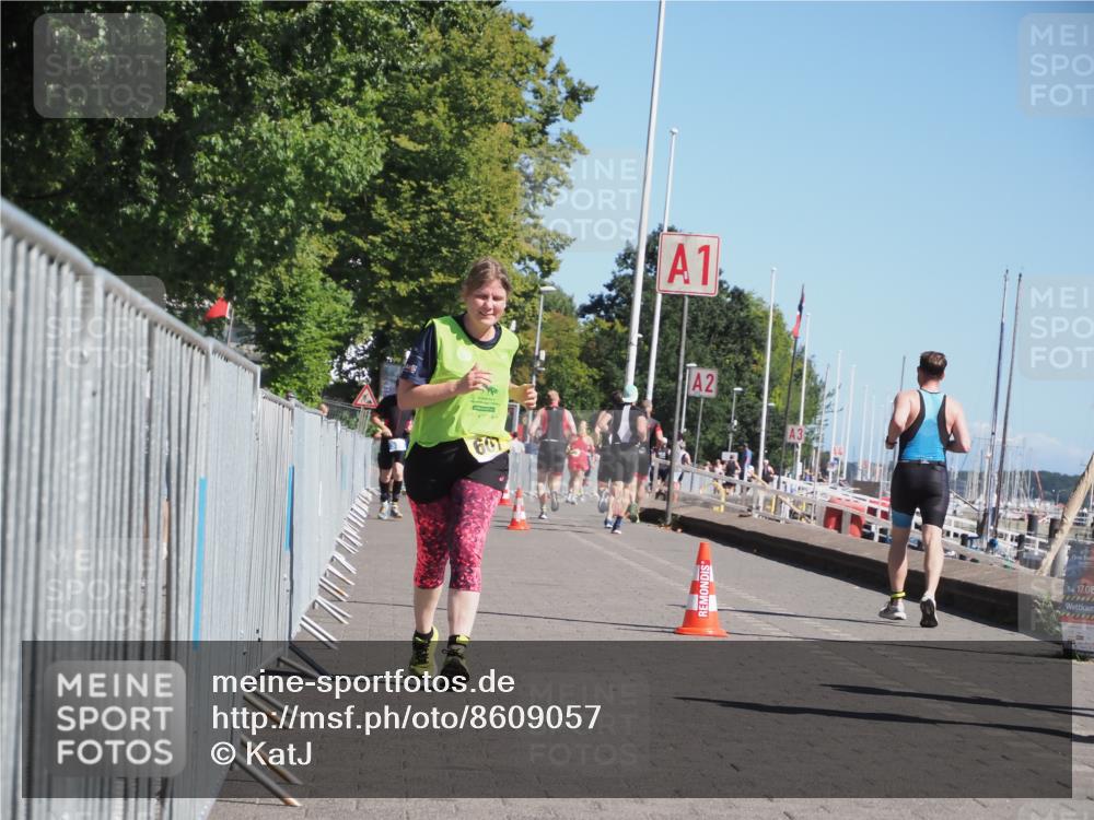 17.08.2025 - KN Förde Triathlon 2025 KatJ http://msf.ph/oto/8609057 17.08.2025 12:03:09 Laufen 607 meine-sportfotos.de