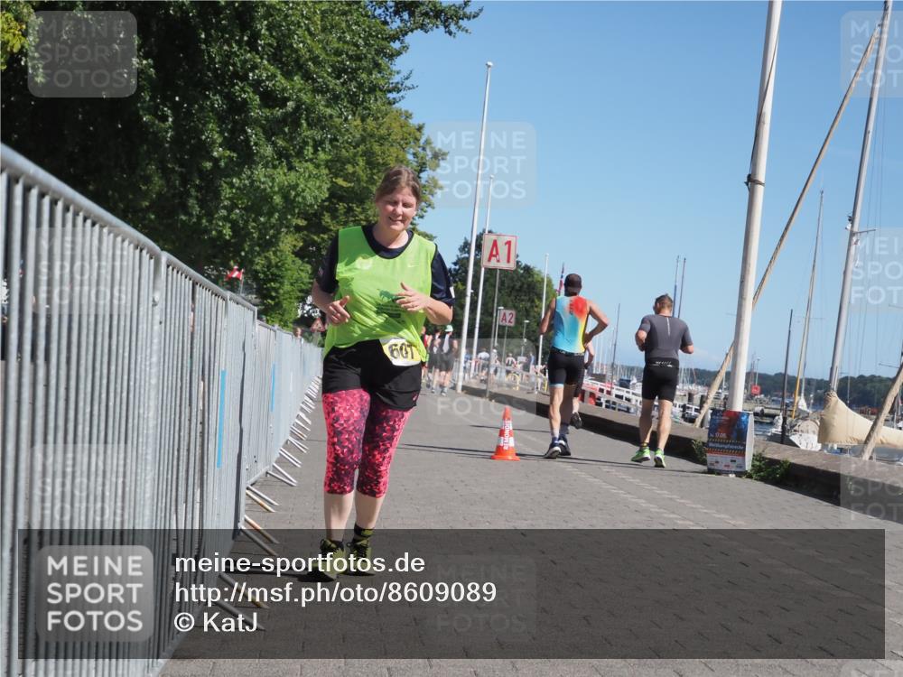17.08.2025 - KN Förde Triathlon 2025 KatJ http://msf.ph/oto/8609089 17.08.2025 12:03:11 Laufen 607 meine-sportfotos.de