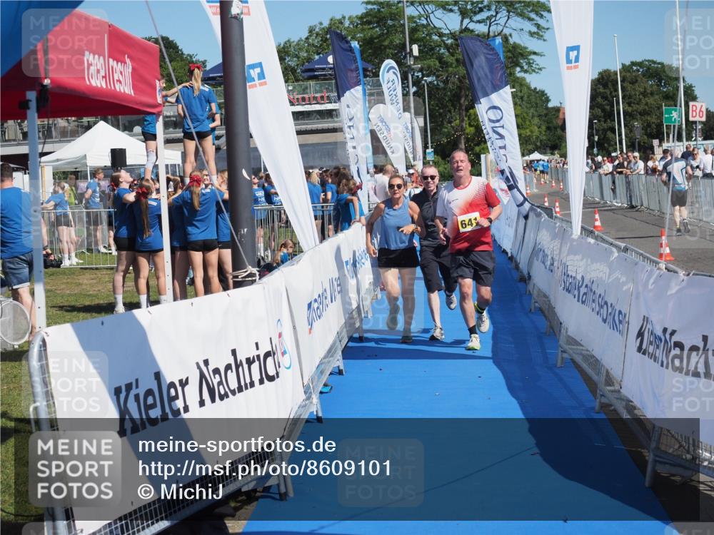 17.08.2025 - KN Förde Triathlon 2025 MichiJ http://msf.ph/oto/8609101 17.08.2025 12:32:24 Laufen 617, 641 meine-sportfotos.de