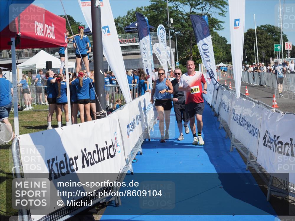 17.08.2025 - KN Förde Triathlon 2025 MichiJ http://msf.ph/oto/8609104 17.08.2025 12:32:25 Laufen 617, 641 meine-sportfotos.de