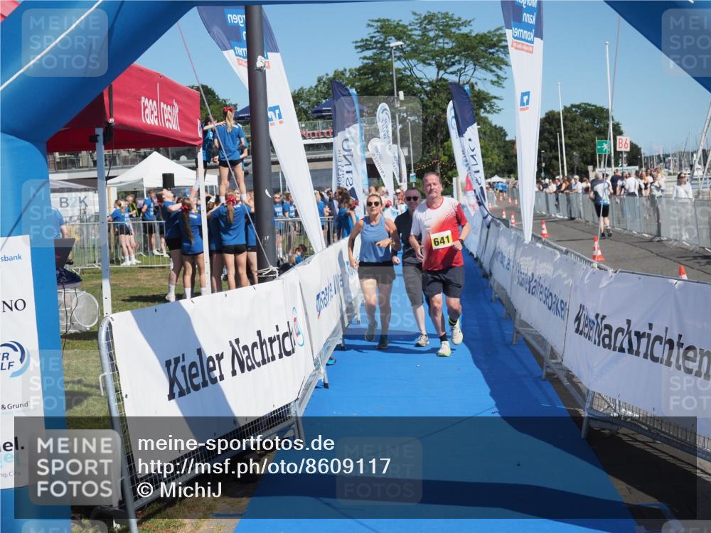17.08.2025 - KN Förde Triathlon 2025 MichiJ http://msf.ph/oto/8609117 17.08.2025 12:32:25 Laufen 617, 641 meine-sportfotos.de