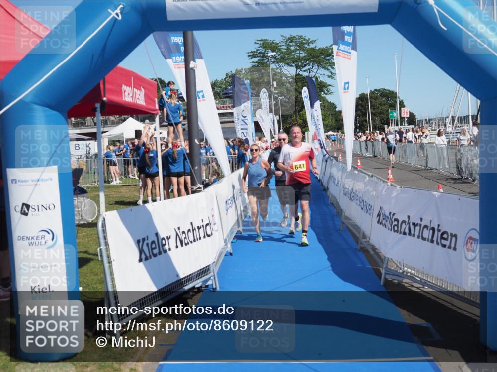 17.08.2025 - KN Förde Triathlon 2025 MichiJ http://msf.ph/oto/8609122 17.08.2025 12:32:25 Laufen 617, 641 meine-sportfotos.de