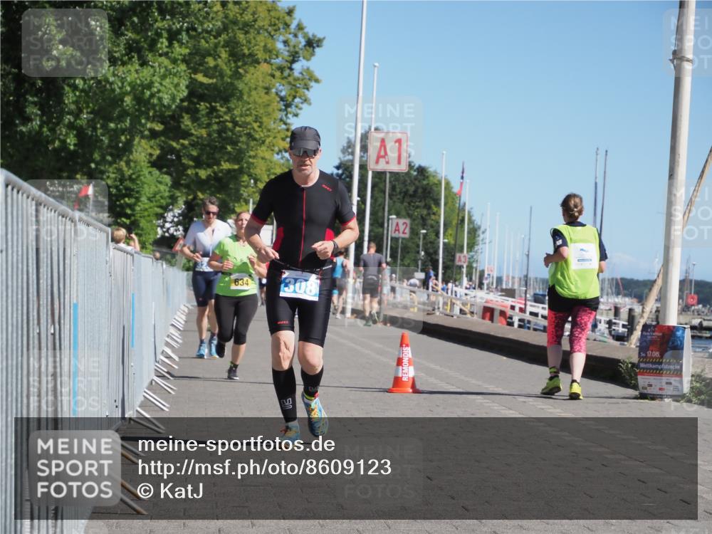 17.08.2025 - KN Förde Triathlon 2025 KatJ http://msf.ph/oto/8609123 17.08.2025 12:03:22 Laufen 308, 328, 634 meine-sportfotos.de