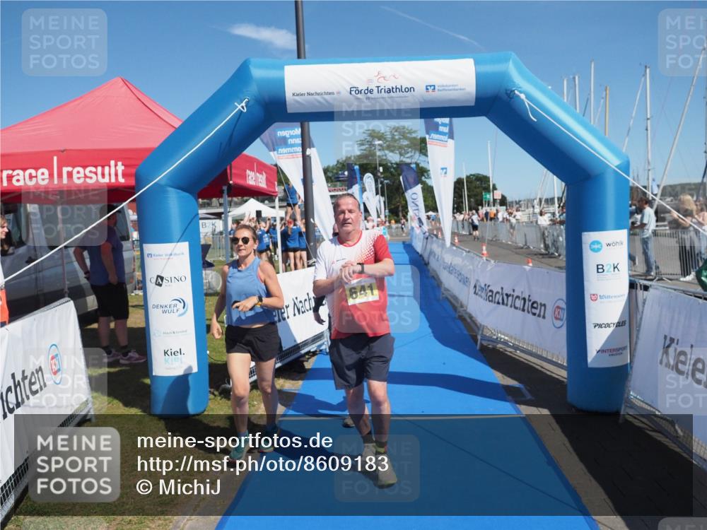 17.08.2025 - KN Förde Triathlon 2025 MichiJ http://msf.ph/oto/8609183 17.08.2025 12:32:28 Laufen 641 meine-sportfotos.de