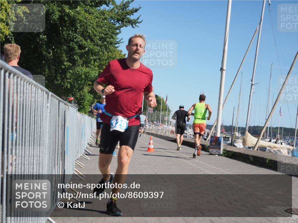 17.08.2025 - KN Förde Triathlon 2025 KatJ http://msf.ph/oto/8609397 17.08.2025 12:03:45 Laufen 325, 329, 337, 373, 622 meine-sportfotos.de