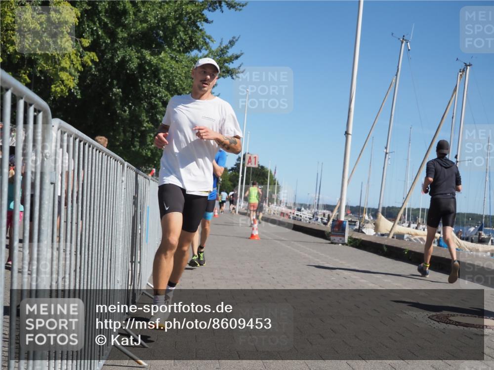 17.08.2025 - KN Förde Triathlon 2025 KatJ http://msf.ph/oto/8609453 17.08.2025 12:03:49 Laufen 291, 325, 370, 373, 622 meine-sportfotos.de