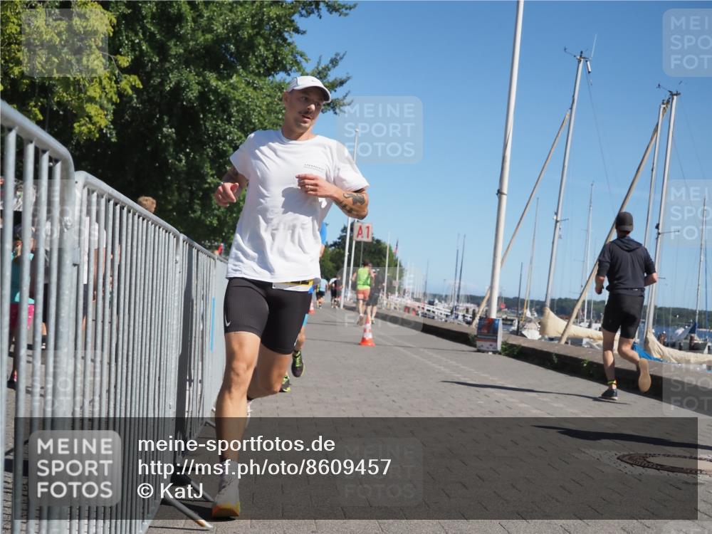 17.08.2025 - KN Förde Triathlon 2025 KatJ http://msf.ph/oto/8609457 17.08.2025 12:03:49 Laufen 291, 325, 370, 373, 622 meine-sportfotos.de