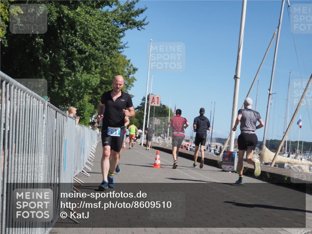 17.08.2025 - KN Förde Triathlon 2025 KatJ http://msf.ph/oto/8609510 17.08.2025 12:03:53 Laufen 291, 325, 370 meine-sportfotos.de