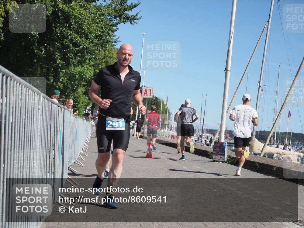 17.08.2025 - KN Förde Triathlon 2025 KatJ http://msf.ph/oto/8609541 17.08.2025 12:03:55 Laufen 291, 325, 370 meine-sportfotos.de