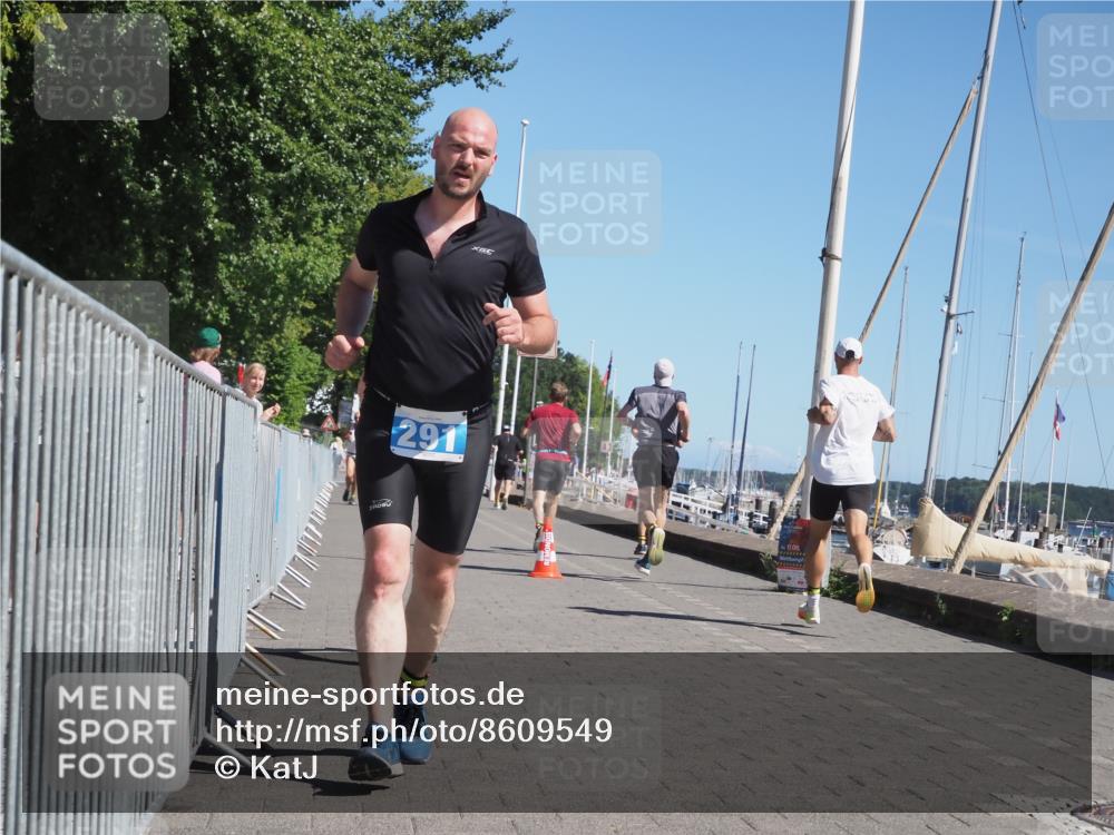 17.08.2025 - KN Förde Triathlon 2025 KatJ http://msf.ph/oto/8609549 17.08.2025 12:03:55 Laufen 291, 325, 370 meine-sportfotos.de
