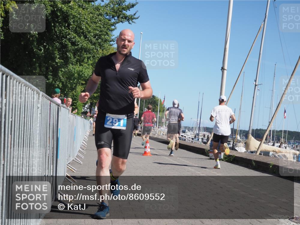 17.08.2025 - KN Förde Triathlon 2025 KatJ http://msf.ph/oto/8609552 17.08.2025 12:03:55 Laufen 291, 325, 370 meine-sportfotos.de