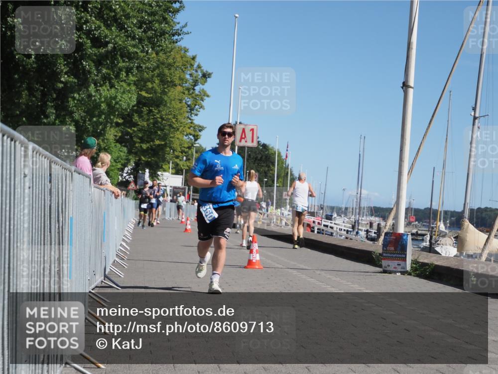 17.08.2025 - KN Förde Triathlon 2025 KatJ http://msf.ph/oto/8609713 17.08.2025 12:04:25 Laufen 360 meine-sportfotos.de