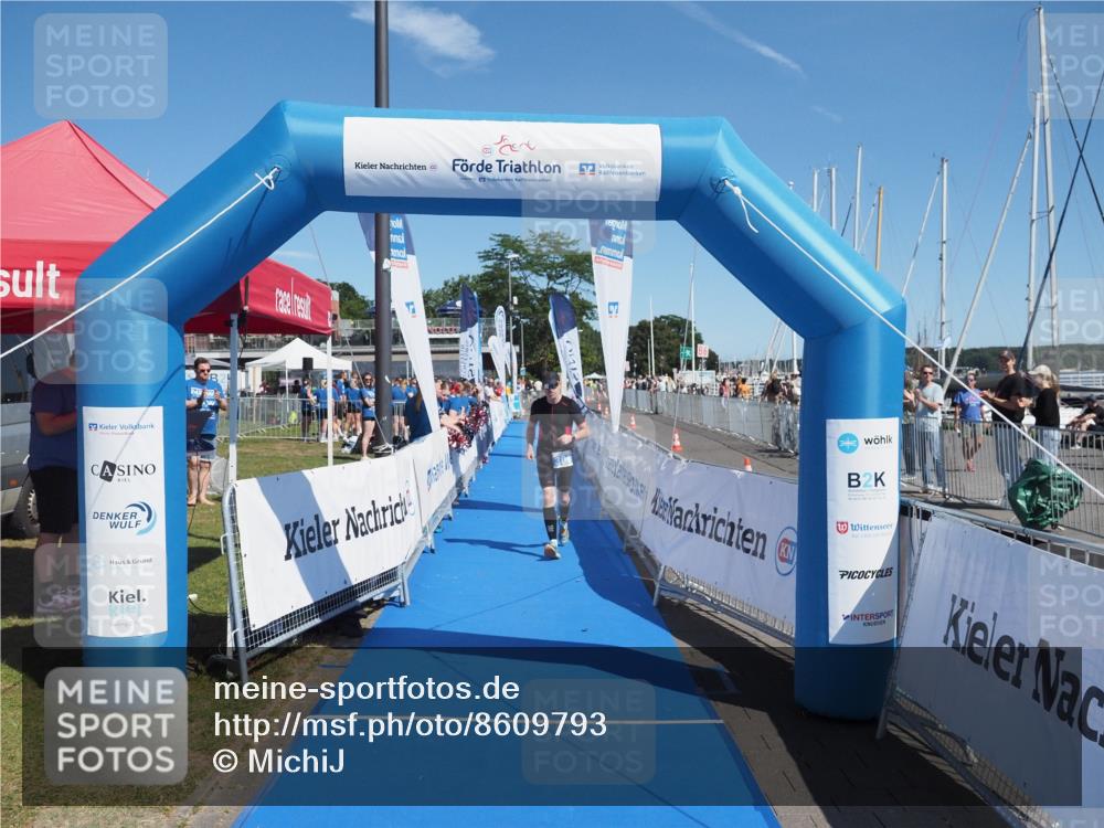 17.08.2025 - KN Förde Triathlon 2025 MichiJ http://msf.ph/oto/8609793 17.08.2025 12:37:40 Laufen 308 meine-sportfotos.de