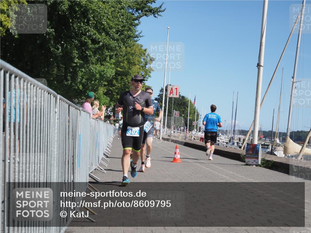 17.08.2025 - KN Förde Triathlon 2025 KatJ http://msf.ph/oto/8609795 17.08.2025 12:04:37 Laufen 302, 330, 334 meine-sportfotos.de