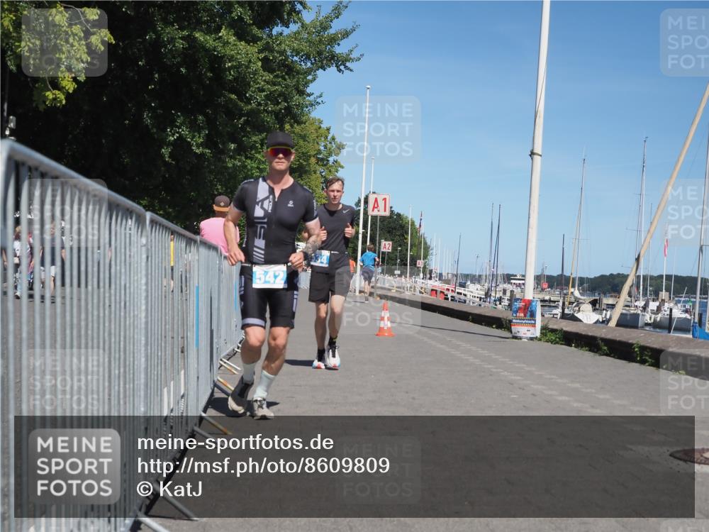 17.08.2025 - KN Förde Triathlon 2025 KatJ http://msf.ph/oto/8609809 17.08.2025 14:01:39 Laufen 534, 542 meine-sportfotos.de