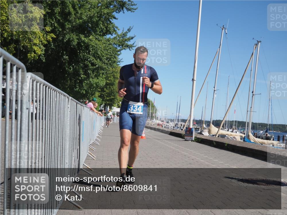 17.08.2025 - KN Förde Triathlon 2025 KatJ http://msf.ph/oto/8609841 17.08.2025 12:04:44 Laufen 330, 334 meine-sportfotos.de