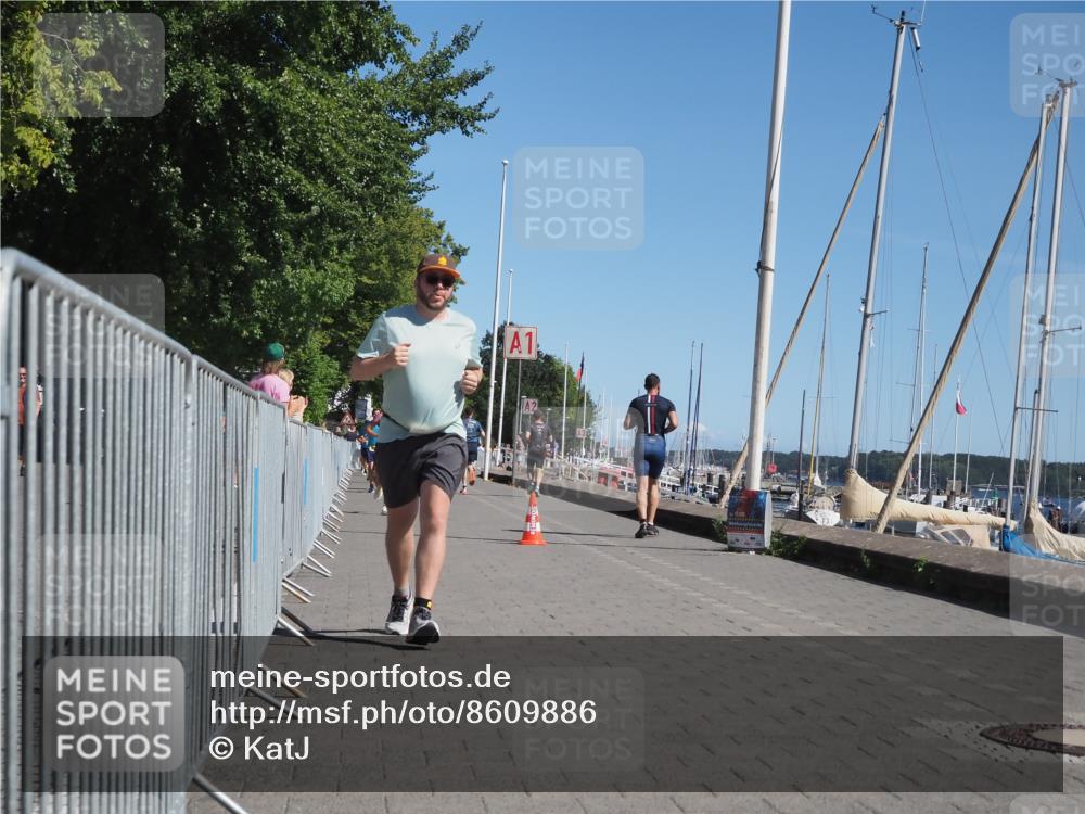 17.08.2025 - KN Förde Triathlon 2025 KatJ http://msf.ph/oto/8609886 17.08.2025 12:04:56 Laufen 612, 613, 618 meine-sportfotos.de