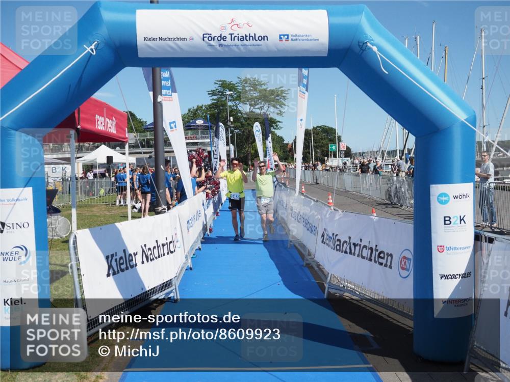 17.08.2025 - KN Förde Triathlon 2025 MichiJ http://msf.ph/oto/8609923 17.08.2025 12:38:17 Laufen 385 meine-sportfotos.de