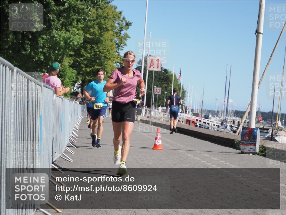 17.08.2025 - KN Förde Triathlon 2025 KatJ http://msf.ph/oto/8609924 17.08.2025 12:05:01 Laufen 297, 612, 613, 618 meine-sportfotos.de