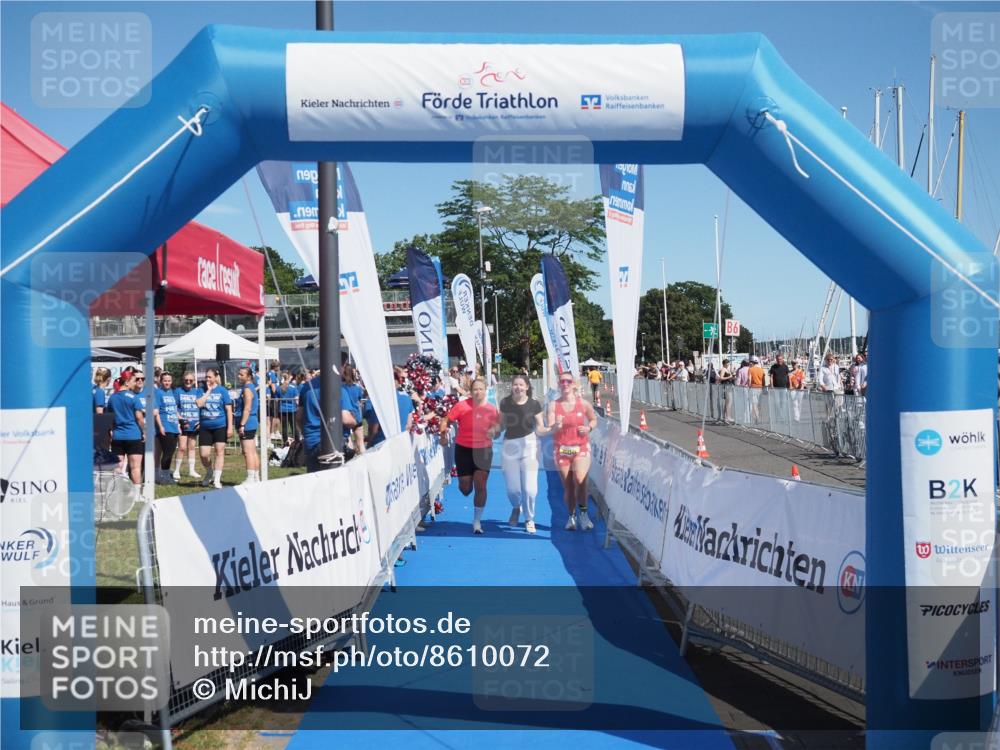 17.08.2025 - KN Förde Triathlon 2025 MichiJ http://msf.ph/oto/8610072 17.08.2025 12:38:53 Laufen 606 meine-sportfotos.de