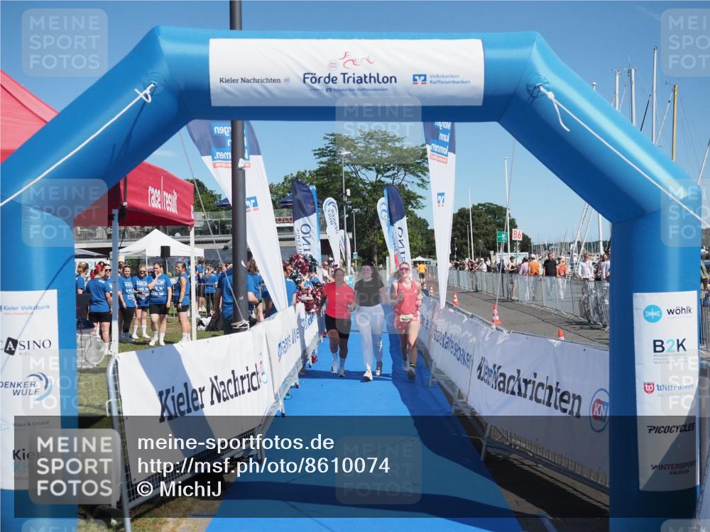 17.08.2025 - KN Förde Triathlon 2025 MichiJ http://msf.ph/oto/8610074 17.08.2025 12:38:54 Laufen 606 meine-sportfotos.de