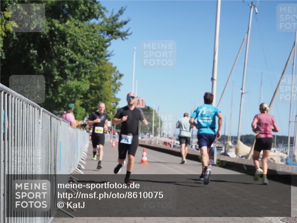 17.08.2025 - KN Förde Triathlon 2025 KatJ http://msf.ph/oto/8610075 17.08.2025 12:05:08 Laufen 297, 348, 374, 609, 616 meine-sportfotos.de
