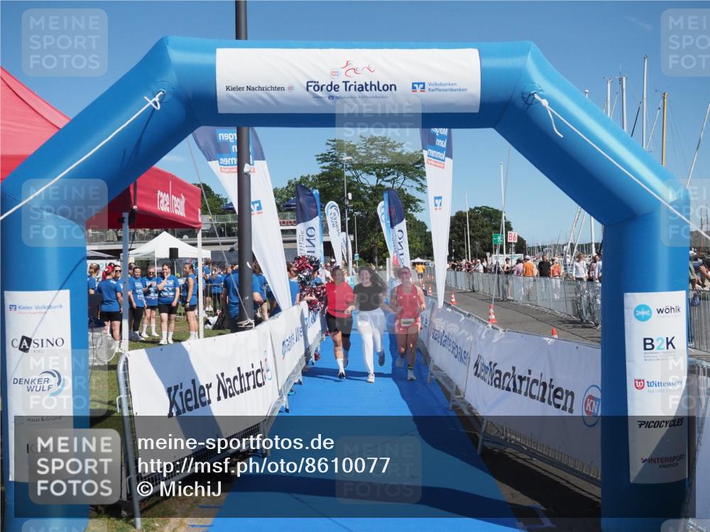 17.08.2025 - KN Förde Triathlon 2025 MichiJ http://msf.ph/oto/8610077 17.08.2025 12:38:54 Laufen 606 meine-sportfotos.de