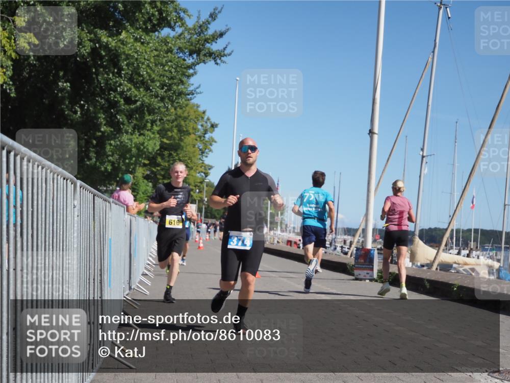 17.08.2025 - KN Förde Triathlon 2025 KatJ http://msf.ph/oto/8610083 17.08.2025 12:05:09 Laufen 297, 348, 374, 609, 616 meine-sportfotos.de