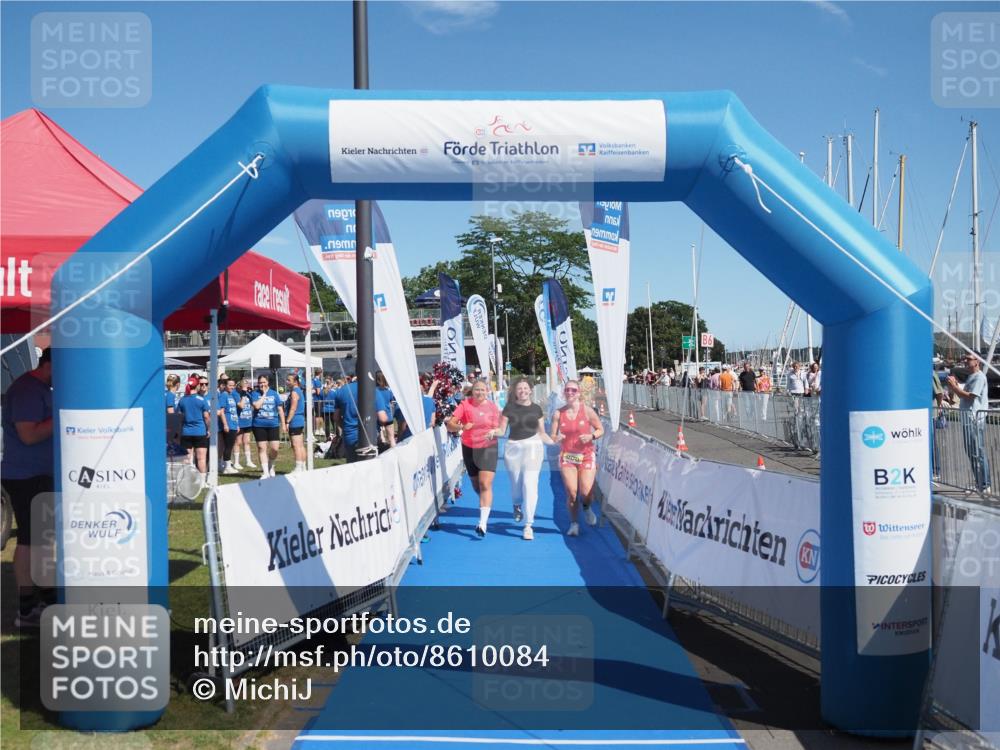 17.08.2025 - KN Förde Triathlon 2025 MichiJ http://msf.ph/oto/8610084 17.08.2025 12:38:54 Laufen 606 meine-sportfotos.de