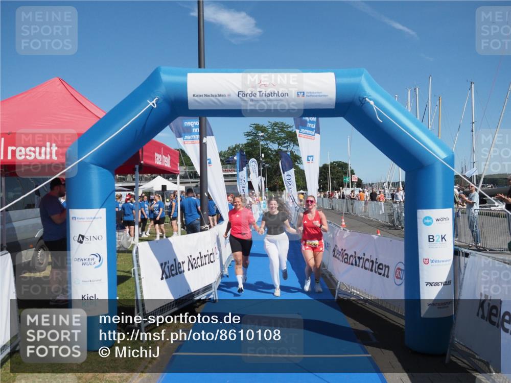 17.08.2025 - KN Förde Triathlon 2025 MichiJ http://msf.ph/oto/8610108 17.08.2025 12:38:55 Laufen 606 meine-sportfotos.de