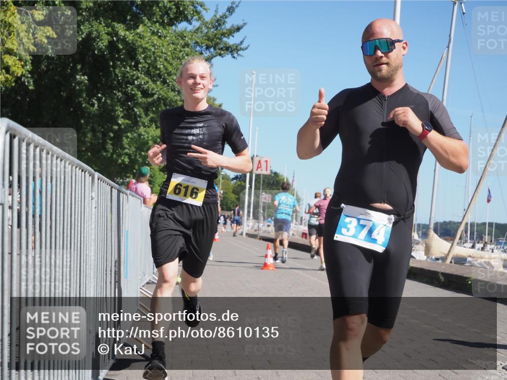 17.08.2025 - KN Förde Triathlon 2025 KatJ http://msf.ph/oto/8610135 17.08.2025 12:05:11 Laufen 348, 374, 609, 616 meine-sportfotos.de