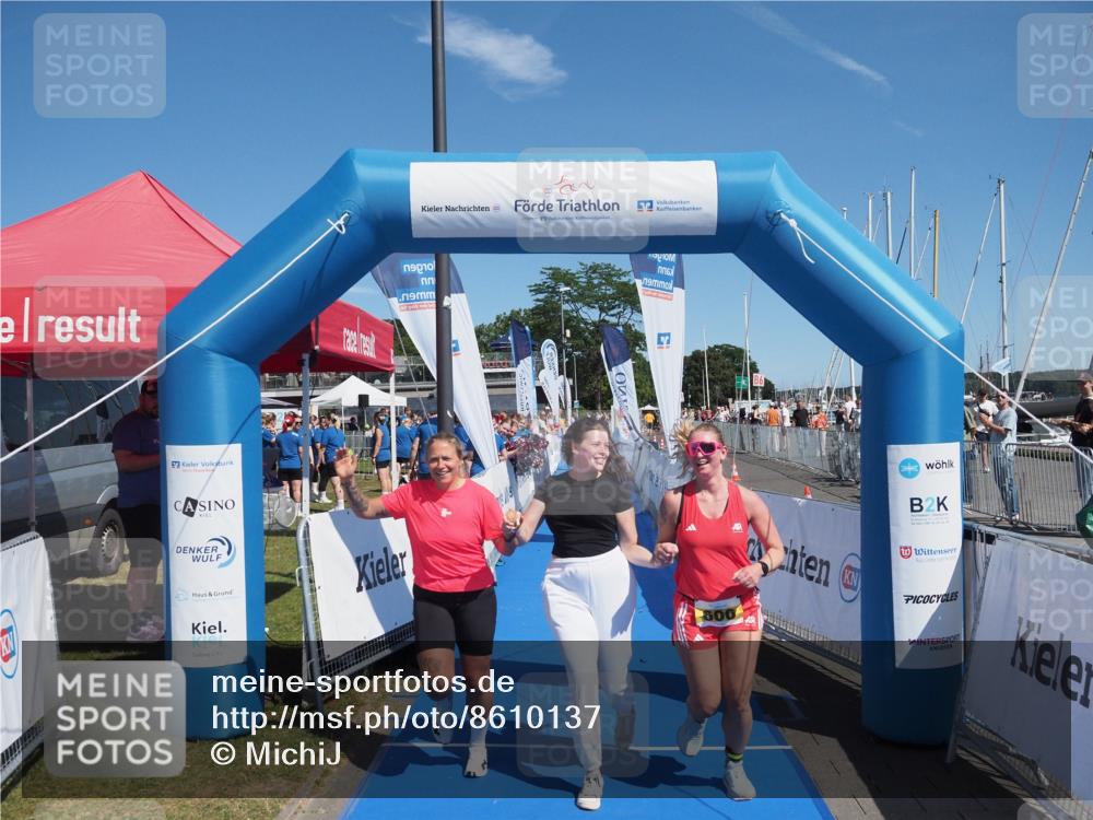 17.08.2025 - KN Förde Triathlon 2025 MichiJ http://msf.ph/oto/8610137 17.08.2025 12:38:57 Laufen 606 meine-sportfotos.de